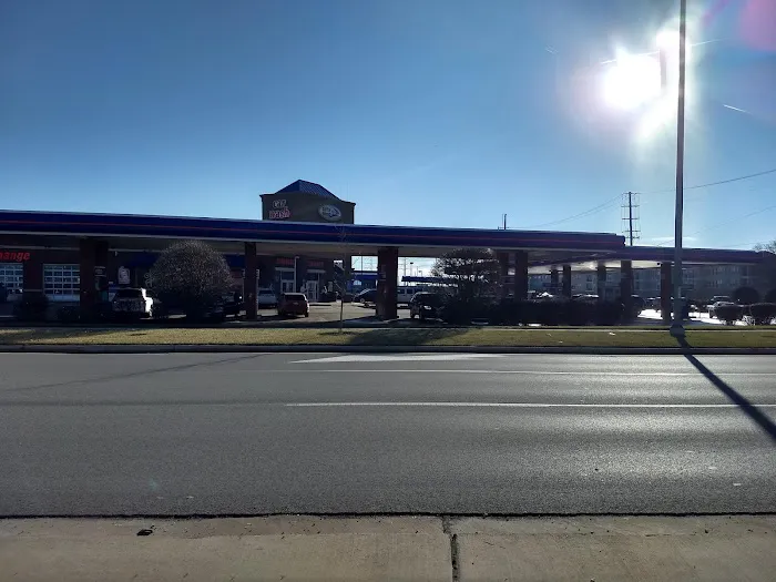 Delta Sonic Car Wash and Oil Change Picture 5