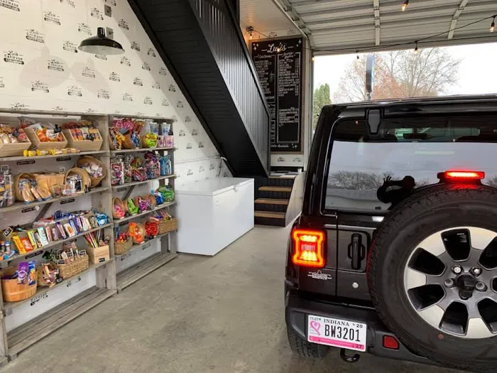 Luci's Carwash and Drive Thru Convenience Store Picture 2