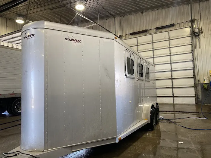 Wabash County Truck Wash Inc. Quick, easy in and out Picture 9