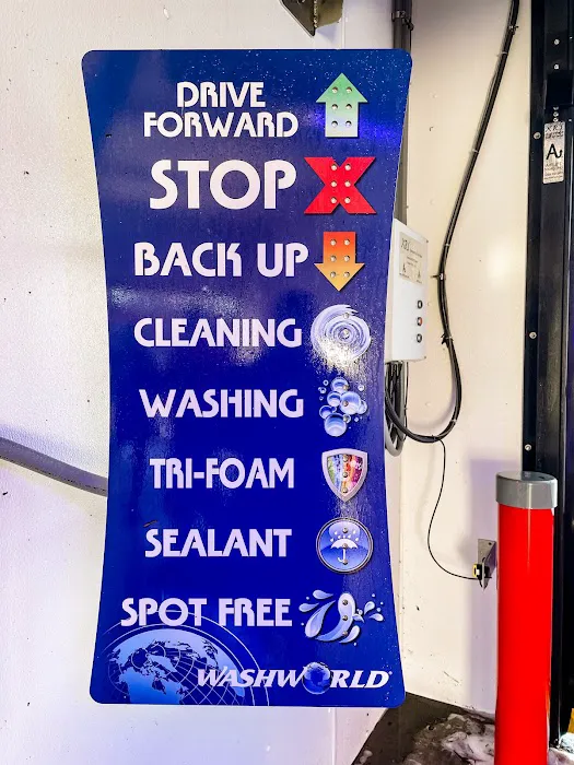 Splash and Dash Car Wash Picture 5