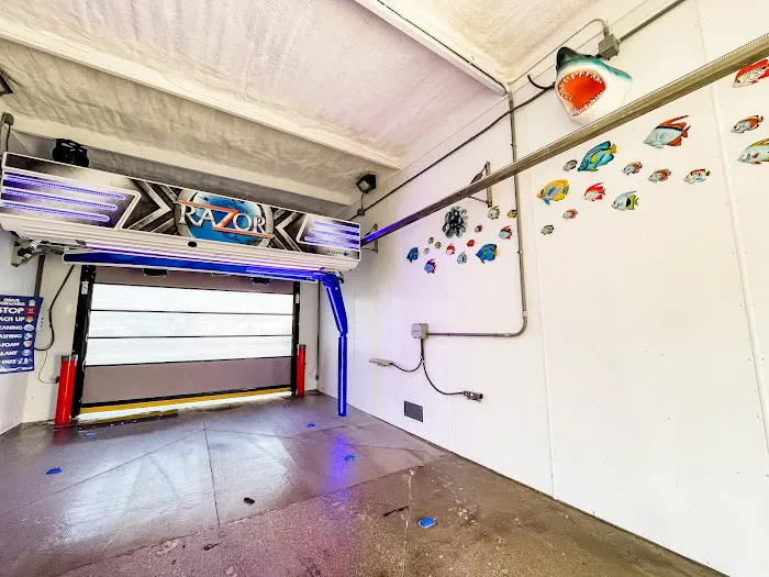 Splash and Dash Car Wash Picture 7