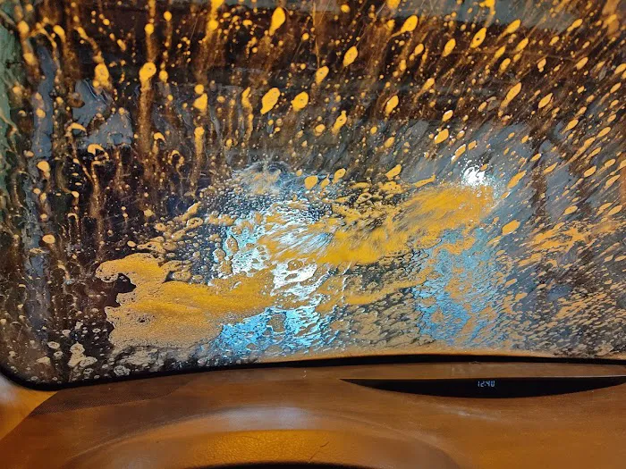 Cleanline Car Wash Picture 1