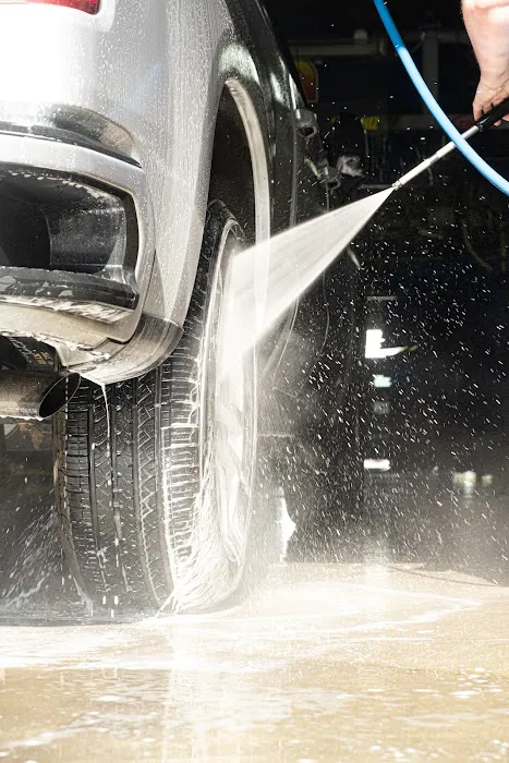 Cleanline Car Wash Picture 3