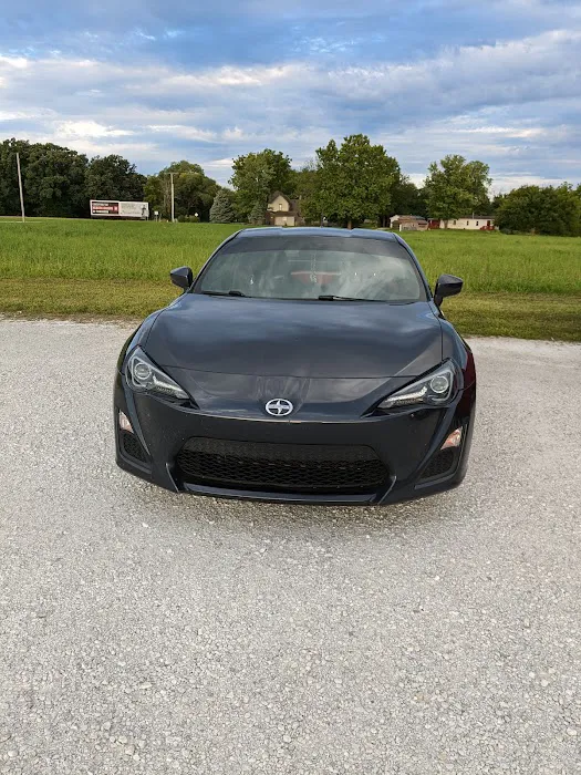 Mike's Car Wash Picture 4