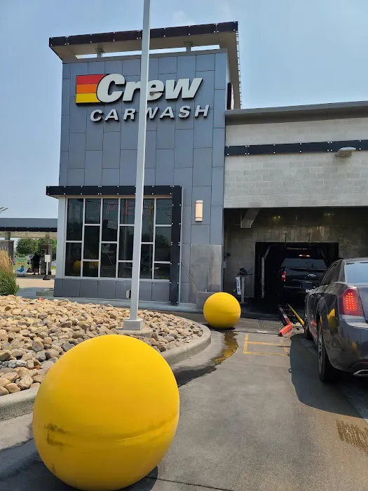 Crew Carwash Picture 5