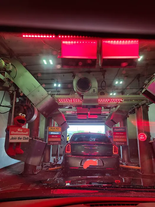 Crew Carwash Picture 8