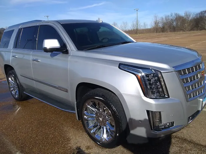 Crown Detailing Hand Car Wash Picture 9