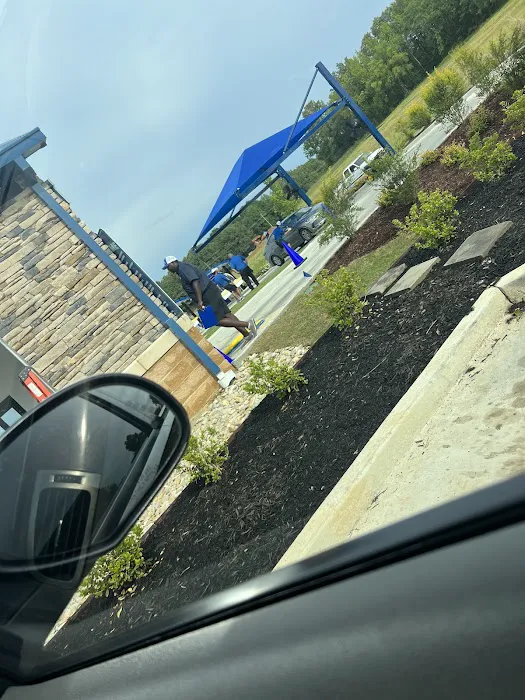 Tidal Wave Auto Spa | Car Wash Picture 4