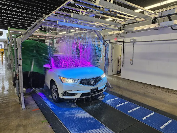 Glide Xpress Car Wash Picture 3