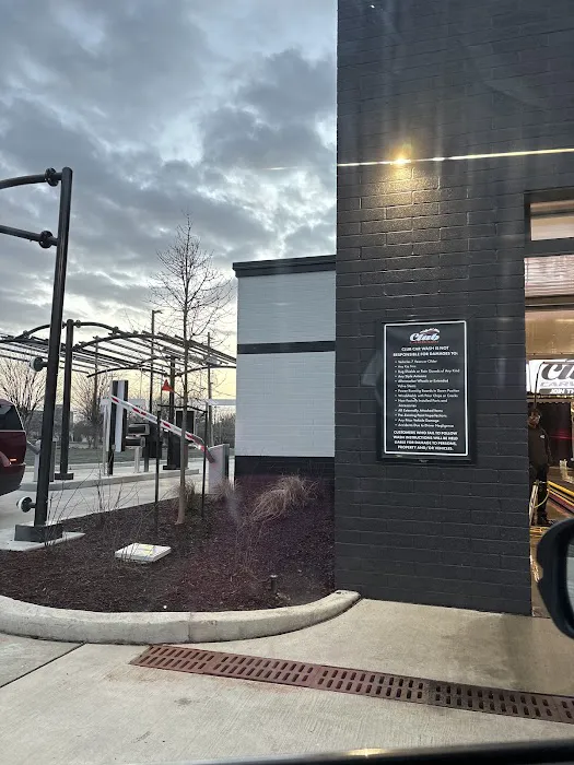 Club Car Wash Picture 2