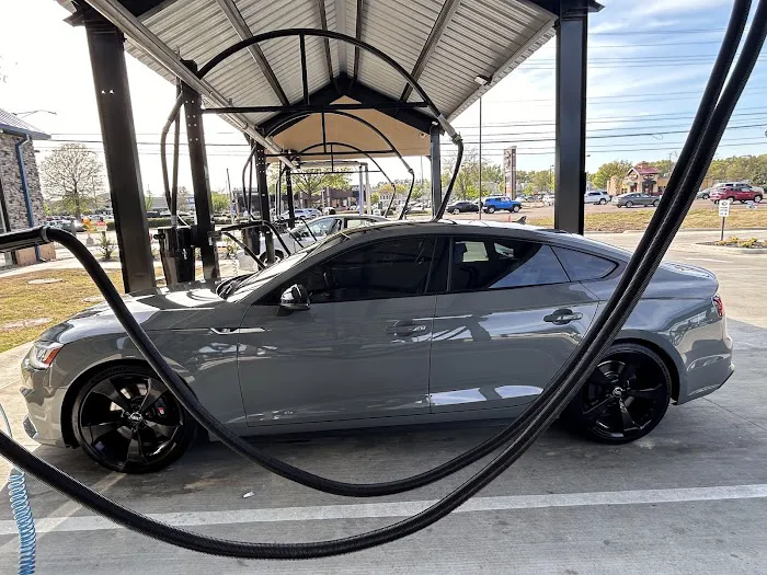 Tidal Wave Auto Spa | Car Wash Picture 6