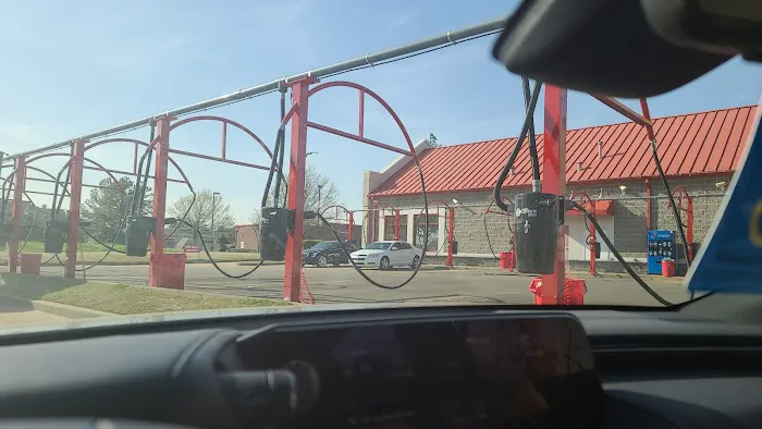 Zips Car Wash Picture 7