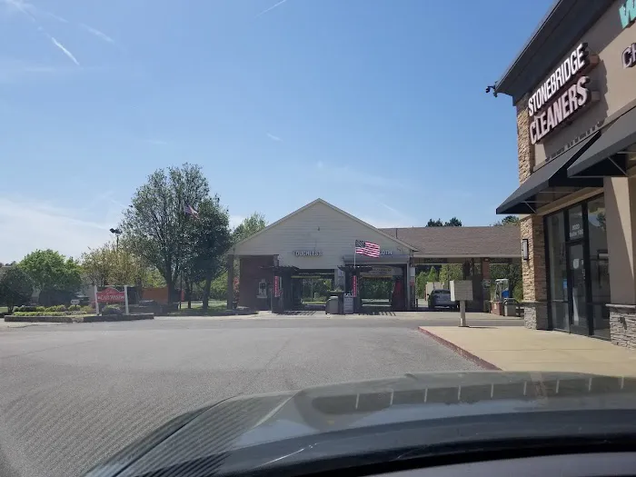 Galleria Car Wash Picture 4