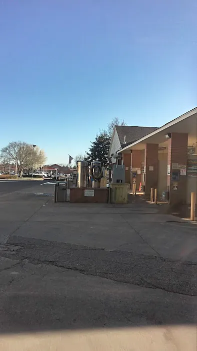 Galleria Car Wash Picture 3
