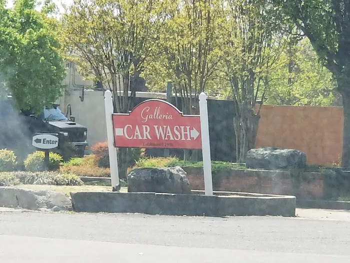 Galleria Car Wash Picture 5
