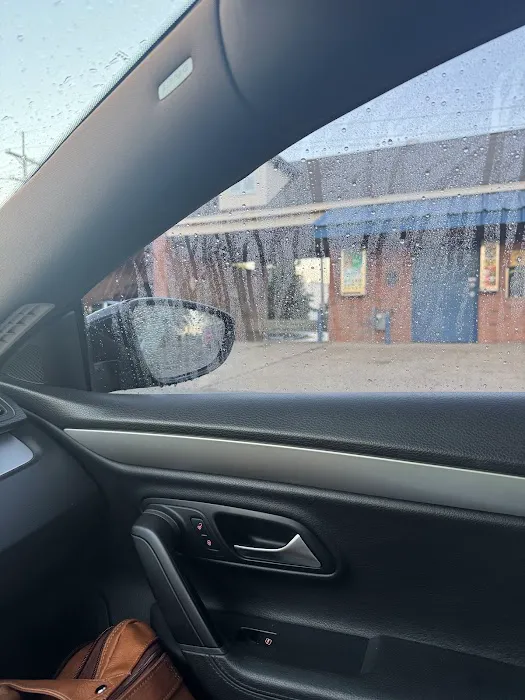 Self service car wash Picture 1