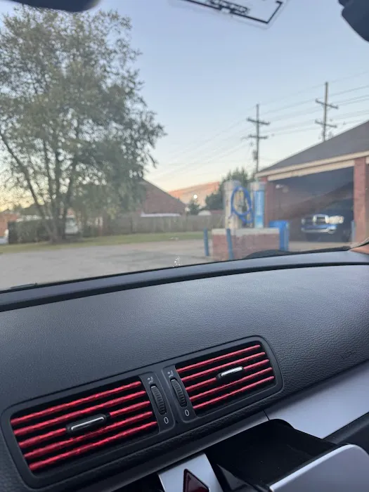 Self service car wash Picture 2