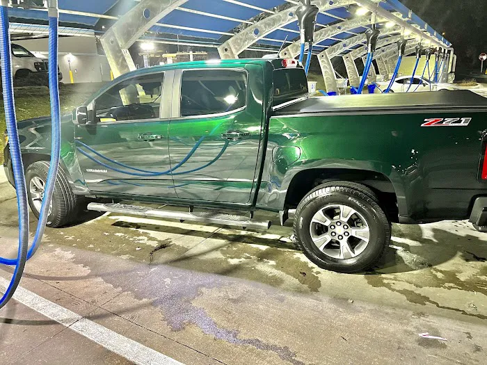 Camel Express Car Wash Picture 7