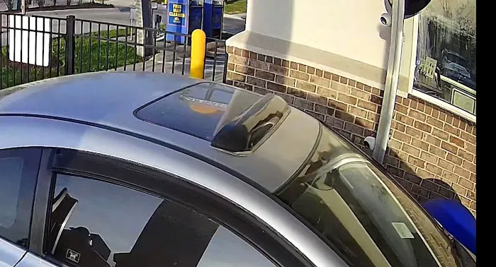 Camel Express Car Wash Picture 1