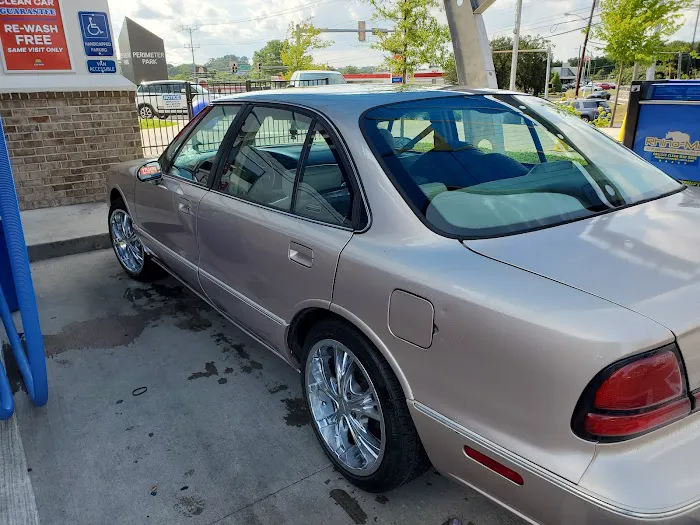 Camel Express Car Wash Picture 3