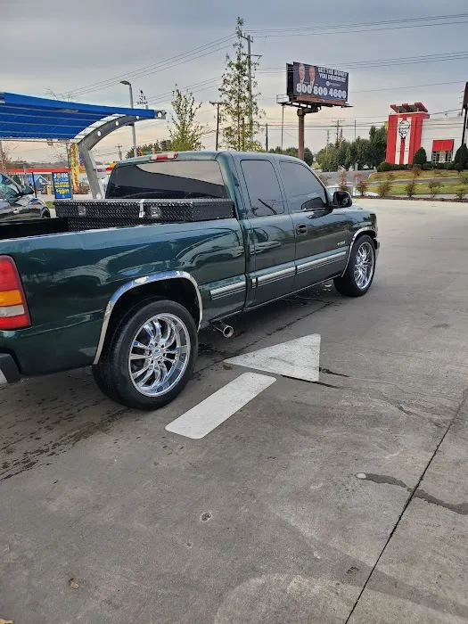 Camel Express Car Wash Picture 6