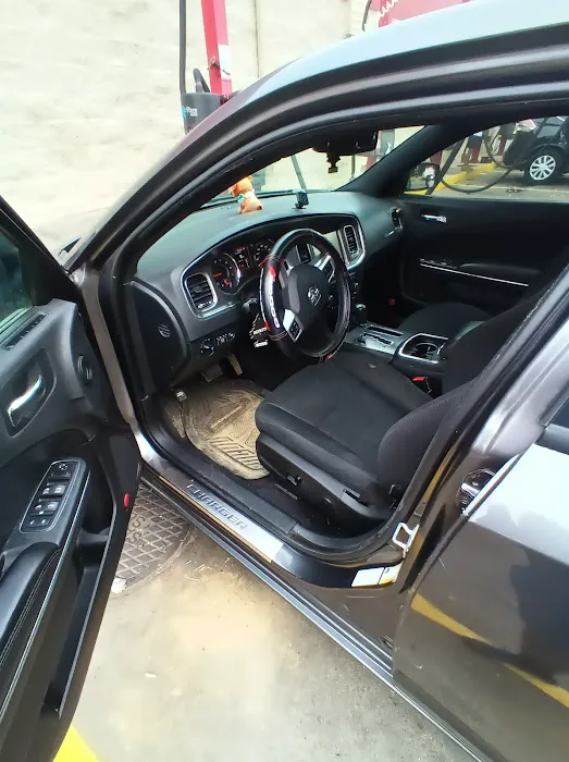 Express Car Wash Picture 7