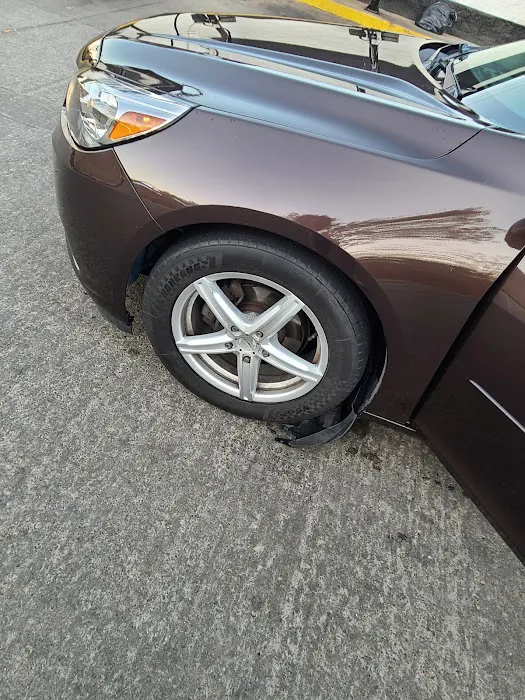 Wash N' Roll Car Wash - Antioch, TN Picture 3