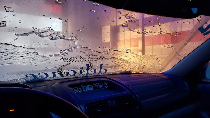 U-Wash Self Service Picture 2