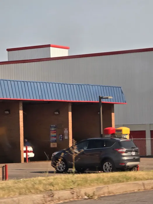 U-Wash Self Service Picture 4