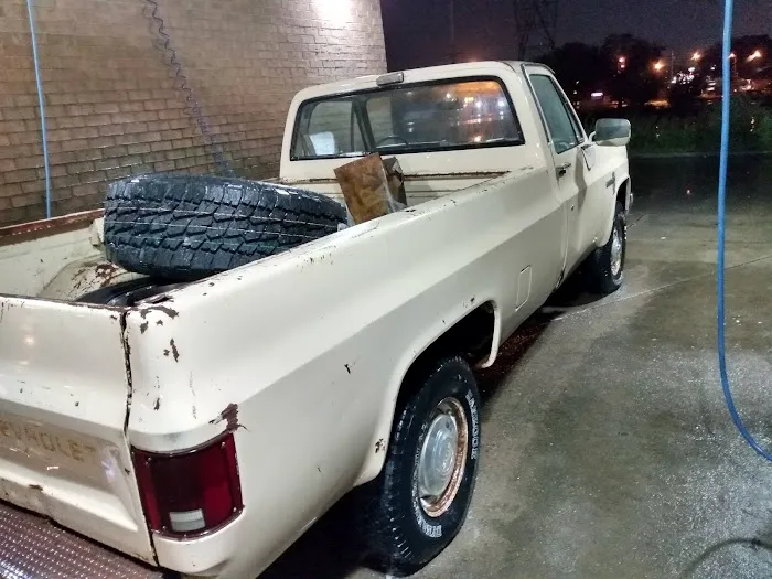 La Vergne Car Wash Picture 4