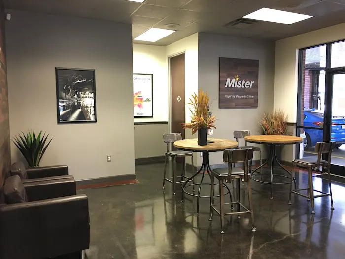 Mister Car Wash Picture 3