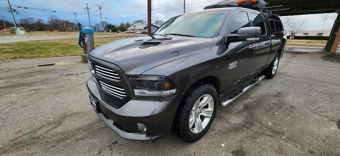 One Star Car Wash Picture 1