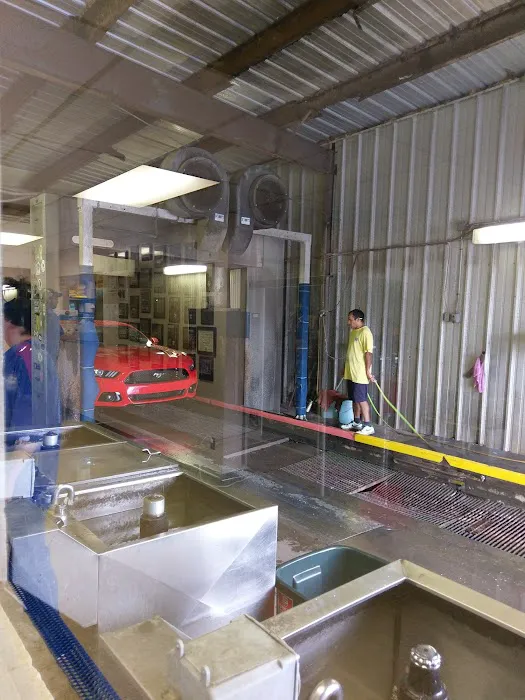 Smith Brothers Car Wash Picture 8