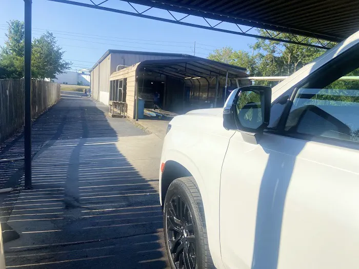 Smith Brothers Car Wash Picture 7