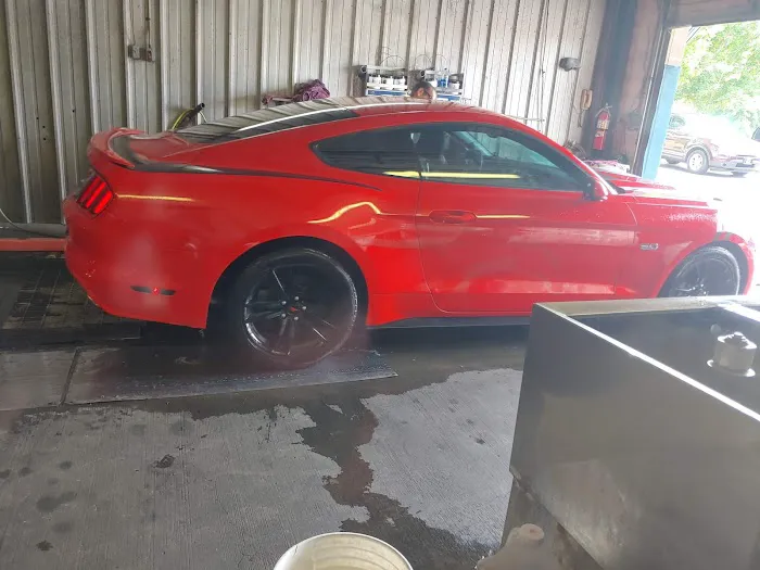 Smith Brothers Car Wash Picture 6