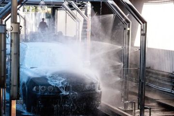 What Is Touchless Vehicle Wash and Is It Good for Your Paint?