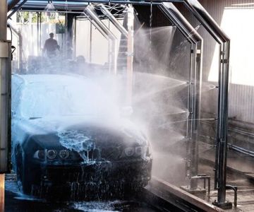 What Is Touchless Vehicle Wash and Is It Good for Your Paint?