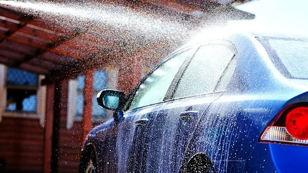 Affordable Car Wash Tips for College Students