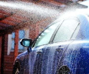 Affordable Car Wash Tips for College Students