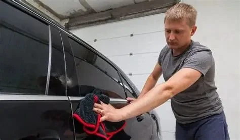 How to Wash a Black Vehicle Without Leaving Streaks the Right Way