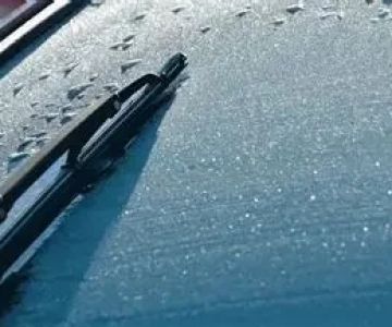 How to Effectively Remove Smudges and Fingerprints from Touchscreens