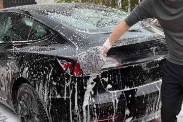 How to Wash a Black Vehicle Without Leaving Streaks - Expert Tips for a Streak-Free Shine