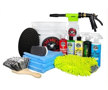 5 Must-Have Tools for a Perfect At-Home Car Wash