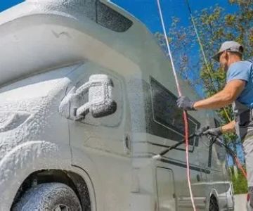Vehicle Wash Tips for RVs and Larger Vehicles in 2024