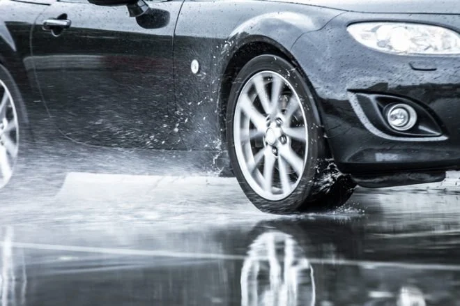 Should You Wash Your Vehicle During the Rainy Season?