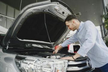 How to Clean Engine Bay Without Causing Damage – A Complete Guide