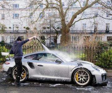 How to Wash Cars with Transparent Roof Panels: A Complete Guide