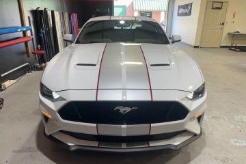 How to Wash Cars with Custom Racing Stripes – Expert Tips
