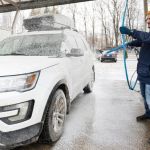 How to Wash SUVs with Large Roof Areas Properly