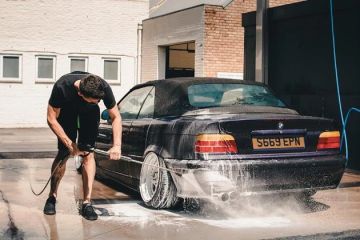 How to Wash Cars After Driving in Dusty Rural Roads: Essential Tips for a Clean Vehicle